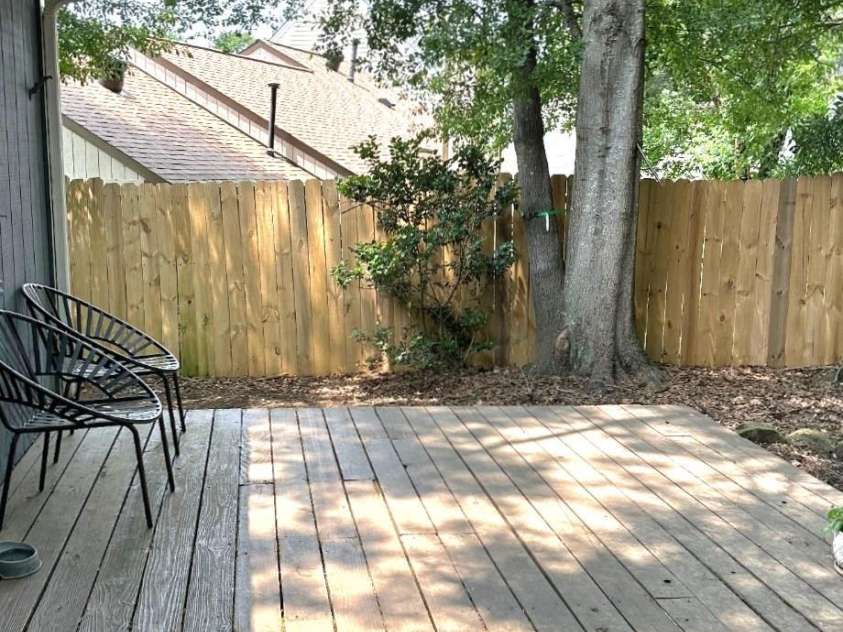 11421 Kingfisher Drive, Charlotte, NC 28226.  MLS# CAR4264389, YatesRealty ID 16457. 