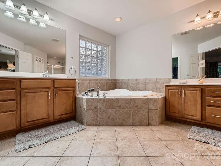 308 Valhalla Drive, Harrisburg, NC 28075.  MLS# CAR4247258, YatesRealty ID 16459. 