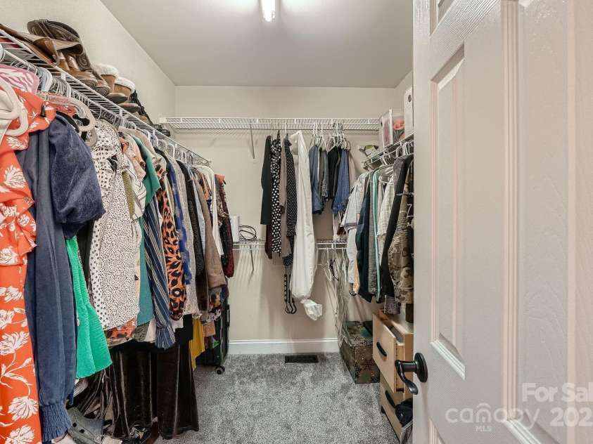 308 Valhalla Drive, Harrisburg, NC 28075.  MLS# CAR4247258, YatesRealty ID 16459. 