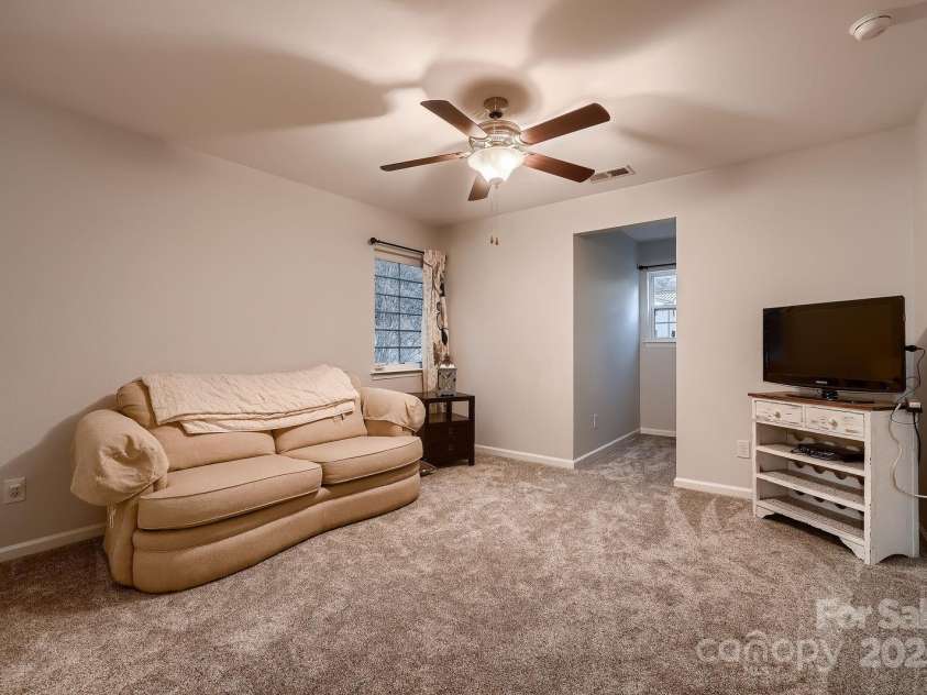 308 Valhalla Drive, Harrisburg, NC 28075.  MLS# CAR4247258, YatesRealty ID 16459. 