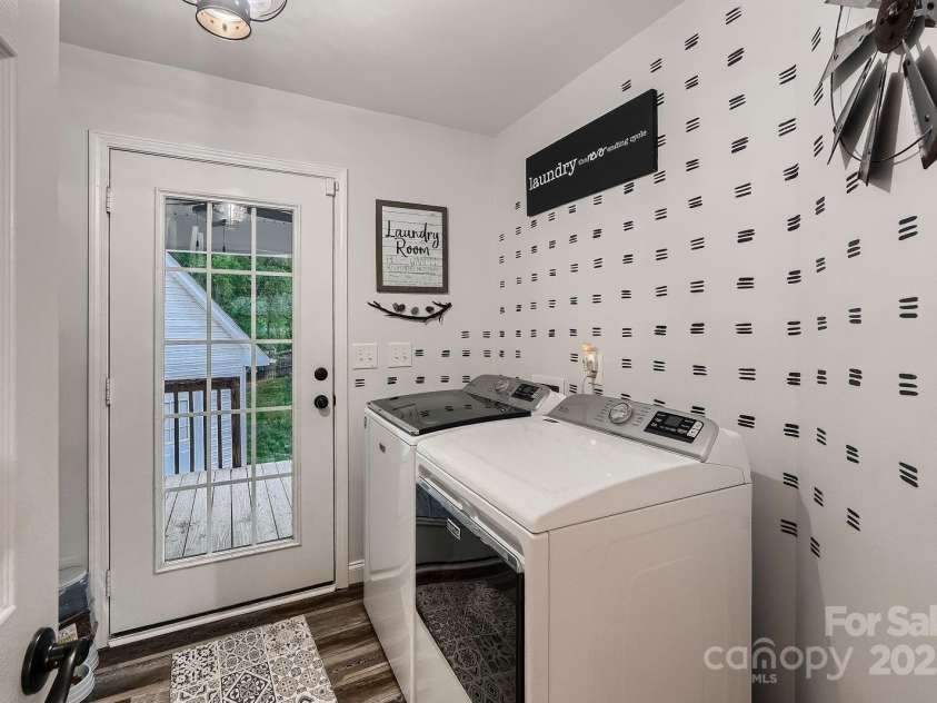 308 Valhalla Drive, Harrisburg, NC 28075.  MLS# CAR4247258, YatesRealty ID 16459. 