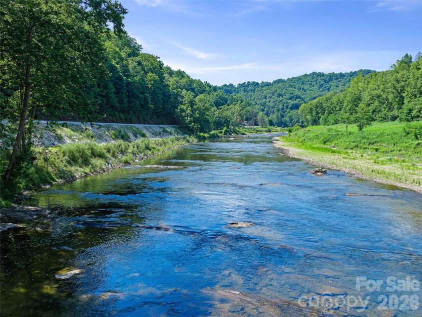 427 Johnson Cemetery Road, Bakersville, NC 28705.  MLS# CAR4239752, YatesRealty ID 16459. 