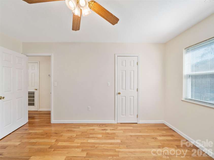 427 Johnson Cemetery Road, Bakersville, NC 28705.  MLS# CAR4239752, YatesRealty ID 16459. 