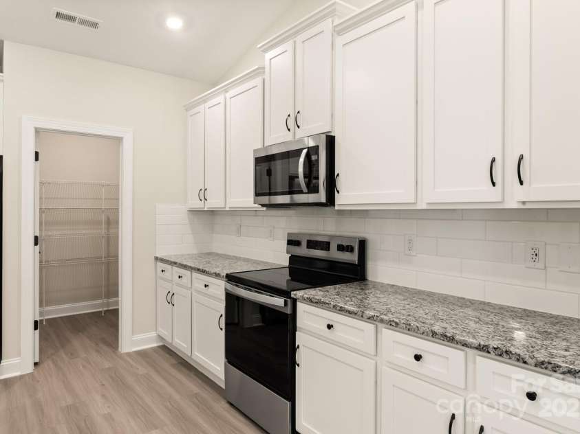 104 Kennford Trail, Troutman, NC 28166.  MLS# CAR4326104, YatesRealty ID 1646. 