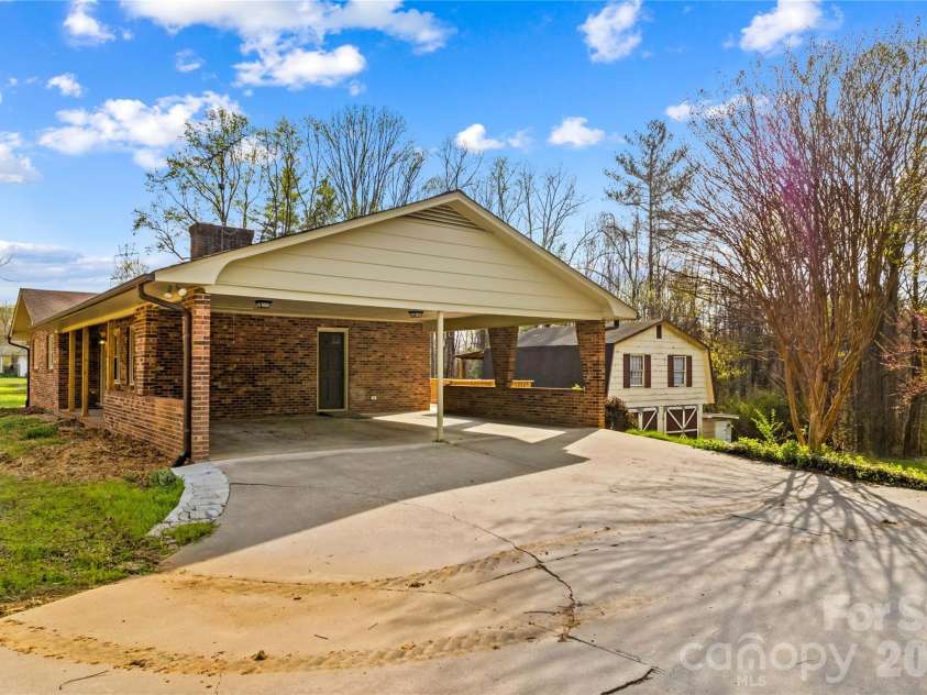 1804 Clingman Road, Ronda, NC 28670.  MLS# CAR4363446, YatesRealty ID 16460. 