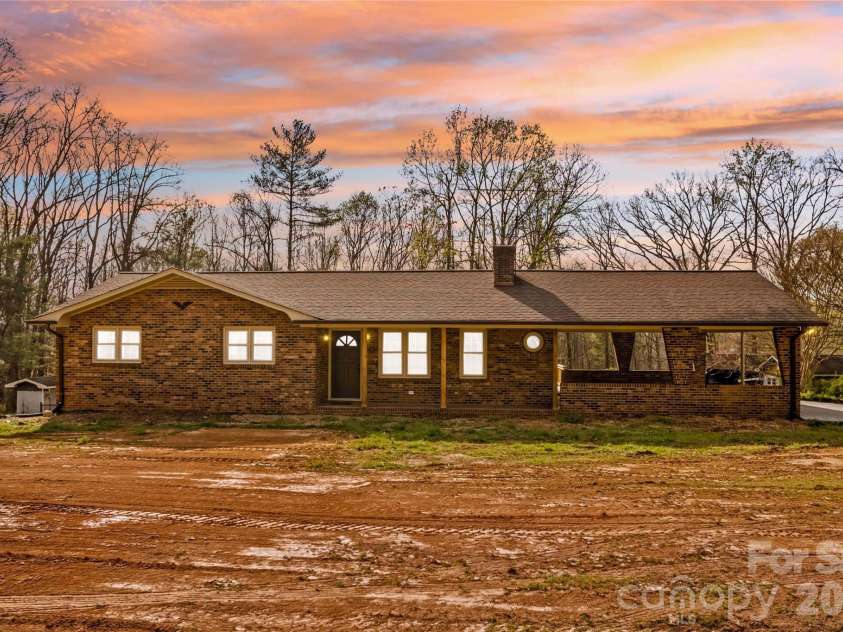 1804 Clingman Road, Ronda, NC 28670.  MLS# CAR4363446, YatesRealty ID 16460. 