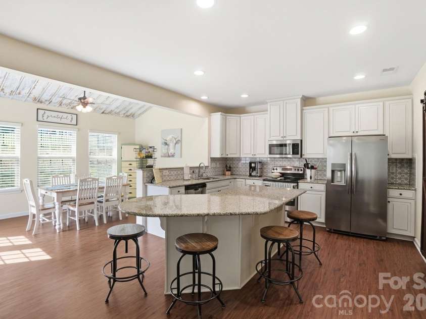 1757 Felts Parkway, Fort Mill, SC 29715.  MLS# CAR4355714, YatesRealty ID 16461. 