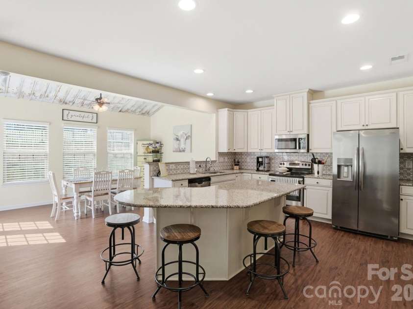 1757 Felts Parkway, Fort Mill, SC 29715.  MLS# CAR4355714, YatesRealty ID 16461. 