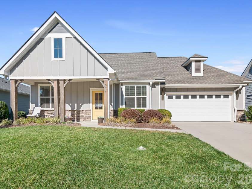 5079 Looking Glass Trail, Denver, NC 28037.  MLS# CAR4319914, YatesRealty ID 16462. 