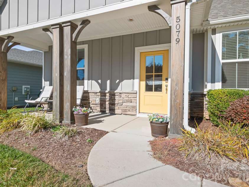 5079 Looking Glass Trail, Denver, NC 28037.  MLS# CAR4319914, YatesRealty ID 16462. 