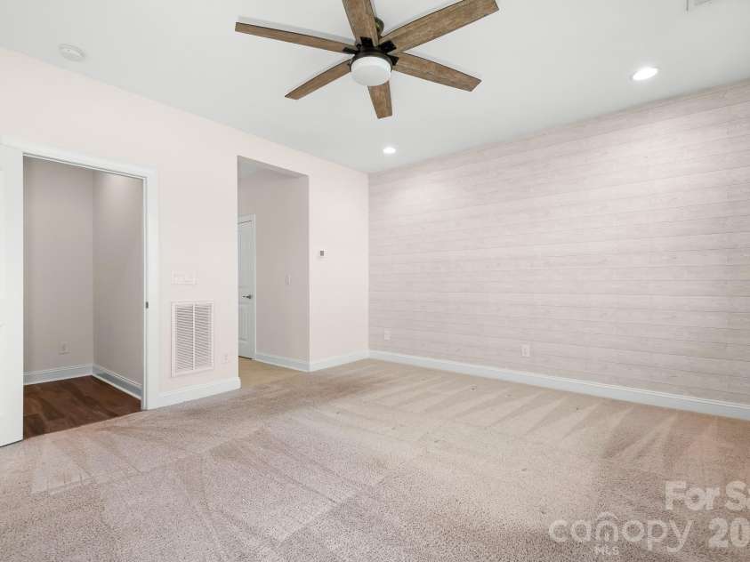 5079 Looking Glass Trail, Denver, NC 28037.  MLS# CAR4319914, YatesRealty ID 16462. 