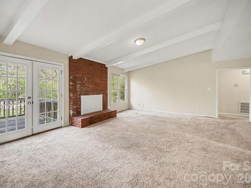 2528 Burkholder Road, Charlotte, NC 28214.  MLS# CAR4362920, YatesRealty ID 16463. 