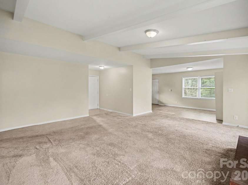 2528 Burkholder Road, Charlotte, NC 28214.  MLS# CAR4362920, YatesRealty ID 16463. 