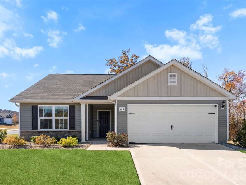 223 Frank Burns Way, Kings Mountain, NC 28086.  MLS# CAR4419139, YatesRealty ID 16464. 