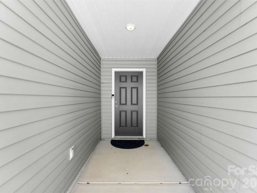 223 Frank Burns Way, Kings Mountain, NC 28086.  MLS# CAR4419139, YatesRealty ID 16464. 