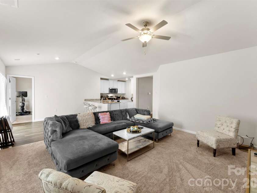 223 Frank Burns Way, Kings Mountain, NC 28086.  MLS# CAR4419139, YatesRealty ID 16464. 