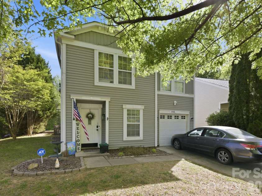 2028 Harrison Park Drive, Waxhaw, NC 28173.  MLS# CAR4367987, YatesRealty ID 16465. 