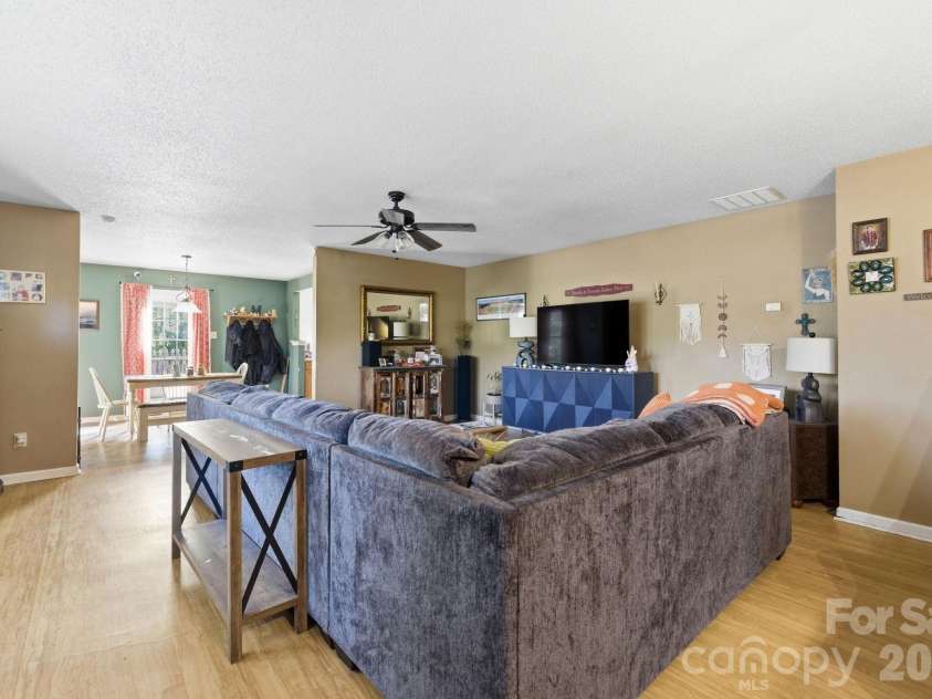 2028 Harrison Park Drive, Waxhaw, NC 28173.  MLS# CAR4367987, YatesRealty ID 16465. 