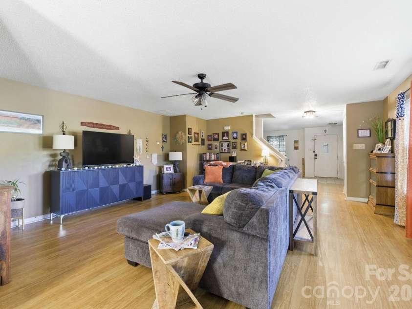 2028 Harrison Park Drive, Waxhaw, NC 28173.  MLS# CAR4367987, YatesRealty ID 16465. 