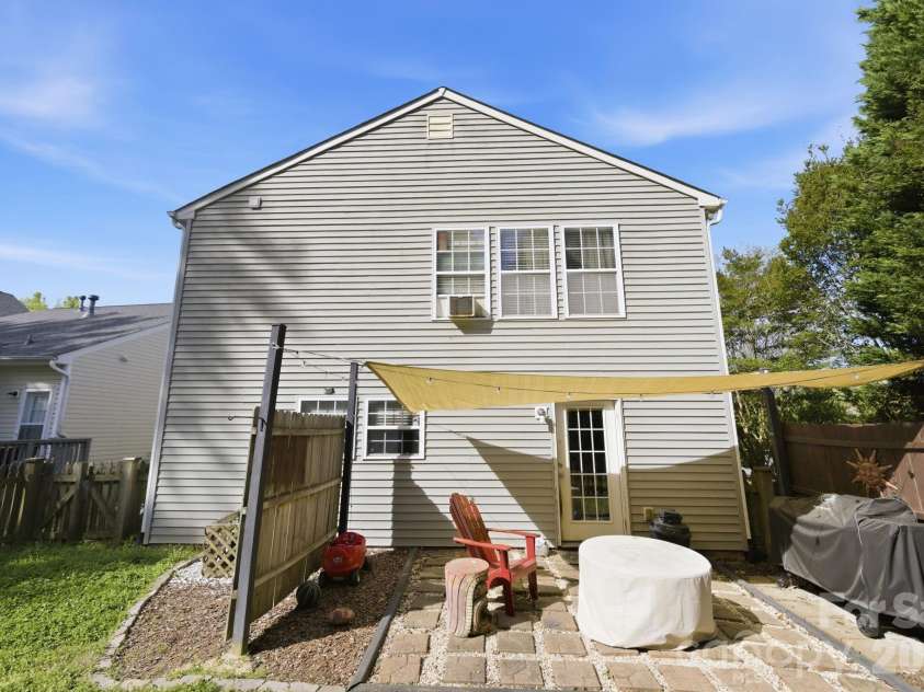 2028 Harrison Park Drive, Waxhaw, NC 28173.  MLS# CAR4367987, YatesRealty ID 16465. 