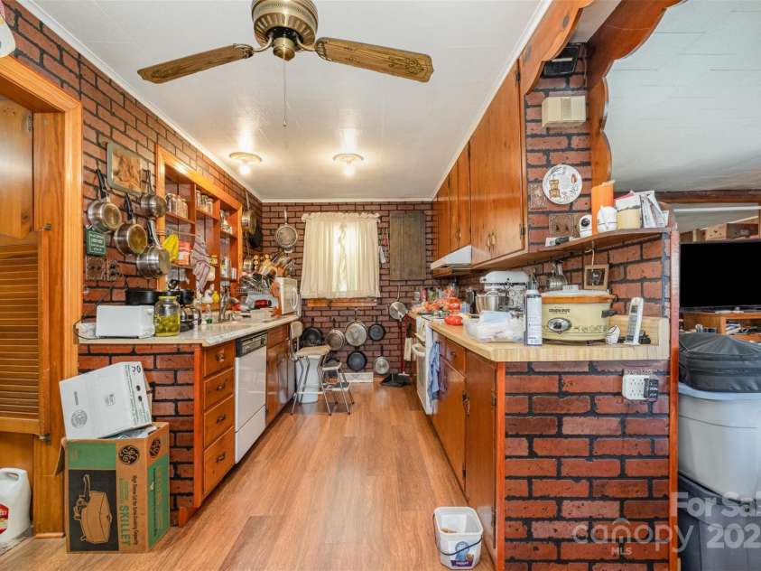 565 Shore Acres Road, Salisbury, NC 28146.  MLS# CAR4253586, YatesRealty ID 16465. 