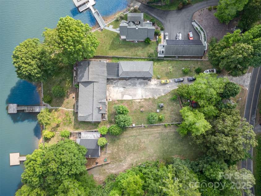 565 Shore Acres Road, Salisbury, NC 28146.  MLS# CAR4253586, YatesRealty ID 16465. 