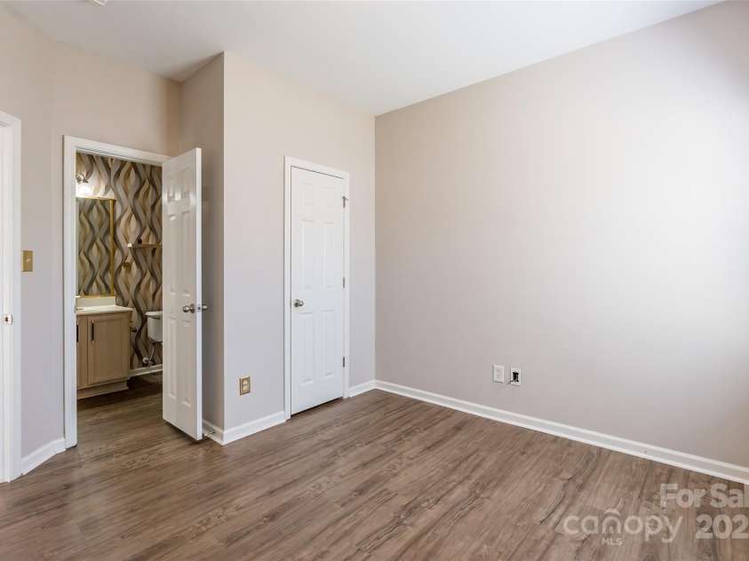 1066 Streamlet Way, Monroe, NC 28110.  MLS# CAR4224344, YatesRealty ID 16466. 
