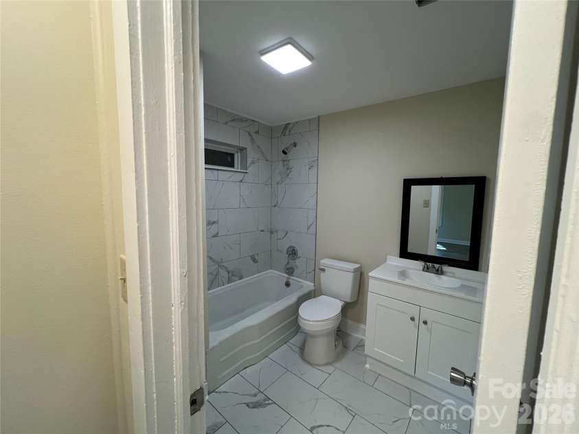 511 Murphy Street, Kannapolis, NC 28081.  MLS# CAR4370787, YatesRealty ID 16466. 