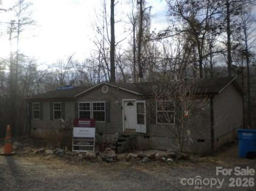 67 Earwood Ridge Road, Fairview, NC 28730.  MLS# CAR4338691, YatesRealty ID 16468. Front
