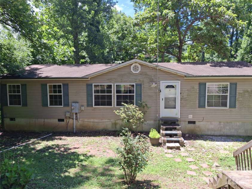 67 Earwood Ridge Road, Fairview, NC 28730.  MLS# CAR4338691, YatesRealty ID 16468. Front