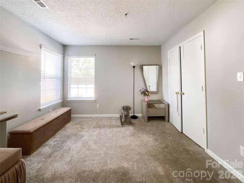 12151 Stewarts Crossing Drive, Charlotte, NC 28215.  MLS# CAR4389450, YatesRealty ID 16469. 