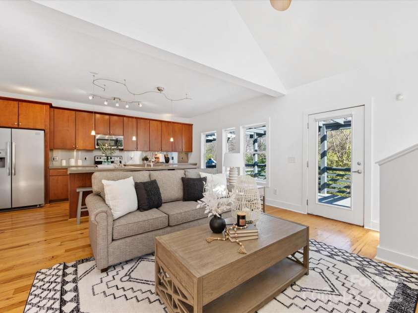 2709 Yadkin Avenue, Charlotte, NC 28205.  MLS# CAR4238325, YatesRealty ID 16469. 