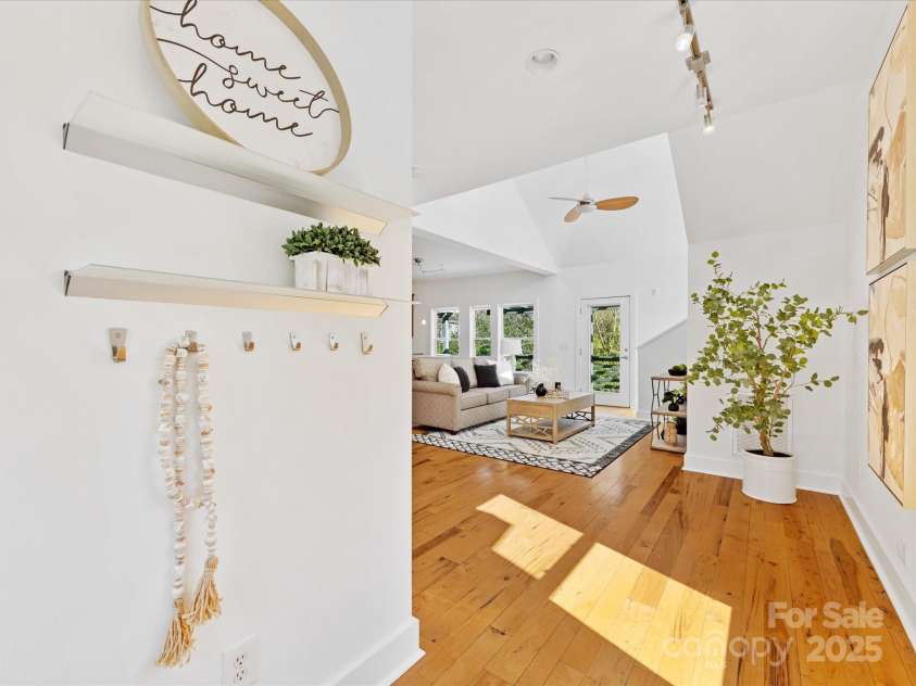 2709 Yadkin Avenue, Charlotte, NC 28205.  MLS# CAR4238325, YatesRealty ID 16469. 