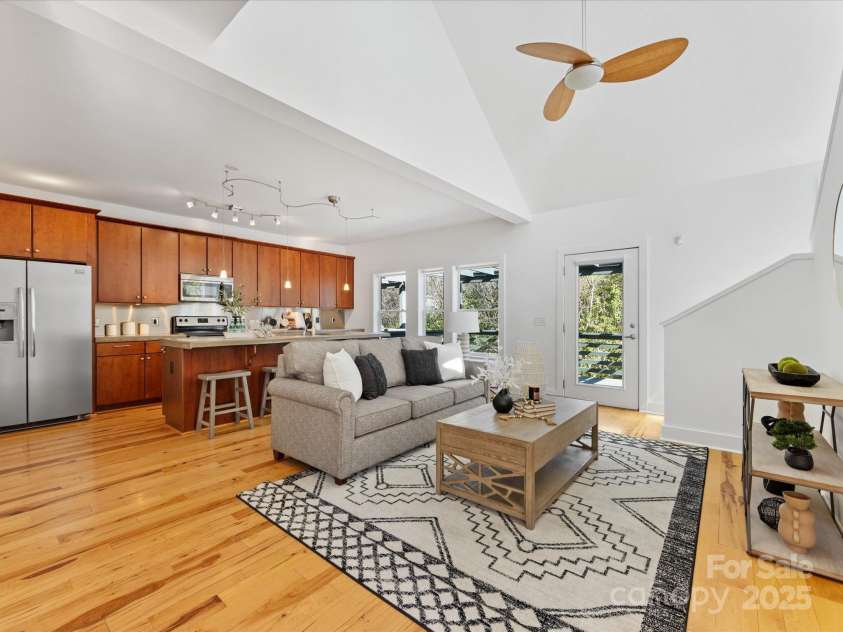 2709 Yadkin Avenue, Charlotte, NC 28205.  MLS# CAR4238325, YatesRealty ID 16469. 