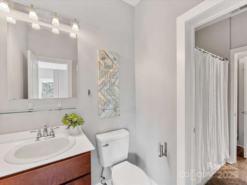 2709 Yadkin Avenue, Charlotte, NC 28205.  MLS# CAR4238325, YatesRealty ID 16469. Jack-n-Jill (Bedroom 2 side)