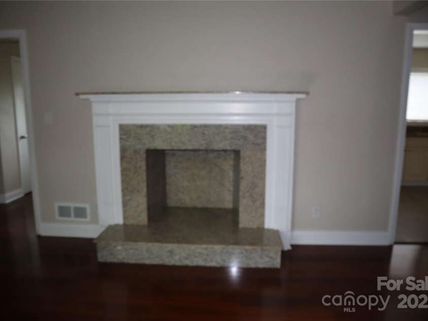 1703 Tyvola Road, Charlotte, NC 28210.  MLS# CAR4291338, YatesRealty ID 1647. 