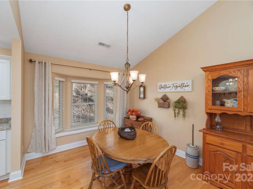 220 George Sutton Road, Waynesville, NC 28785.  MLS# CAR4330398, YatesRealty ID 1647. 