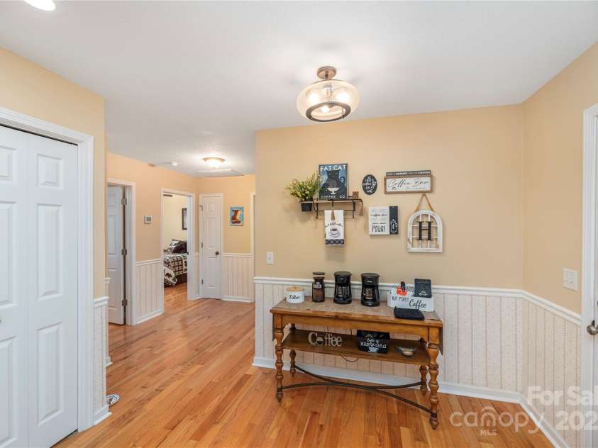 220 George Sutton Road, Waynesville, NC 28785.  MLS# CAR4330398, YatesRealty ID 1647. 