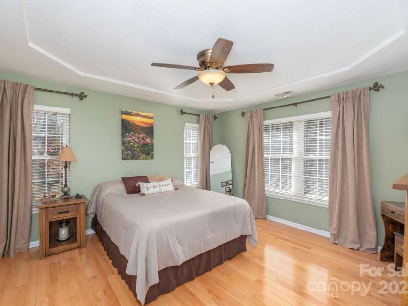 220 George Sutton Road, Waynesville, NC 28785.  MLS# CAR4330398, YatesRealty ID 1647. 