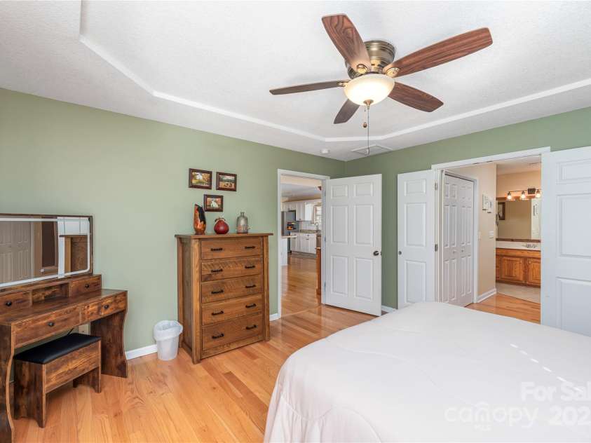 220 George Sutton Road, Waynesville, NC 28785.  MLS# CAR4330398, YatesRealty ID 1647. 