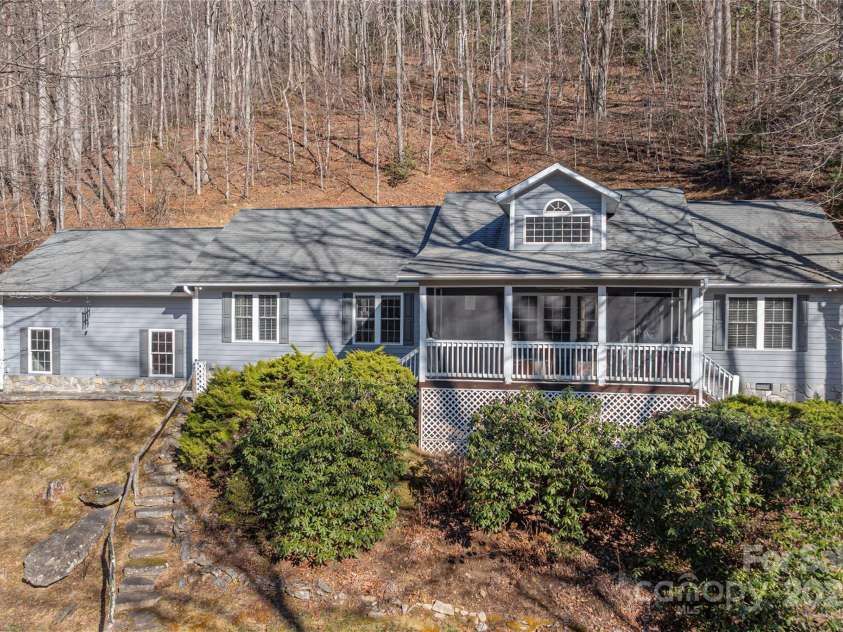 220 George Sutton Road, Waynesville, NC 28785.  MLS# CAR4330398, YatesRealty ID 1647. 