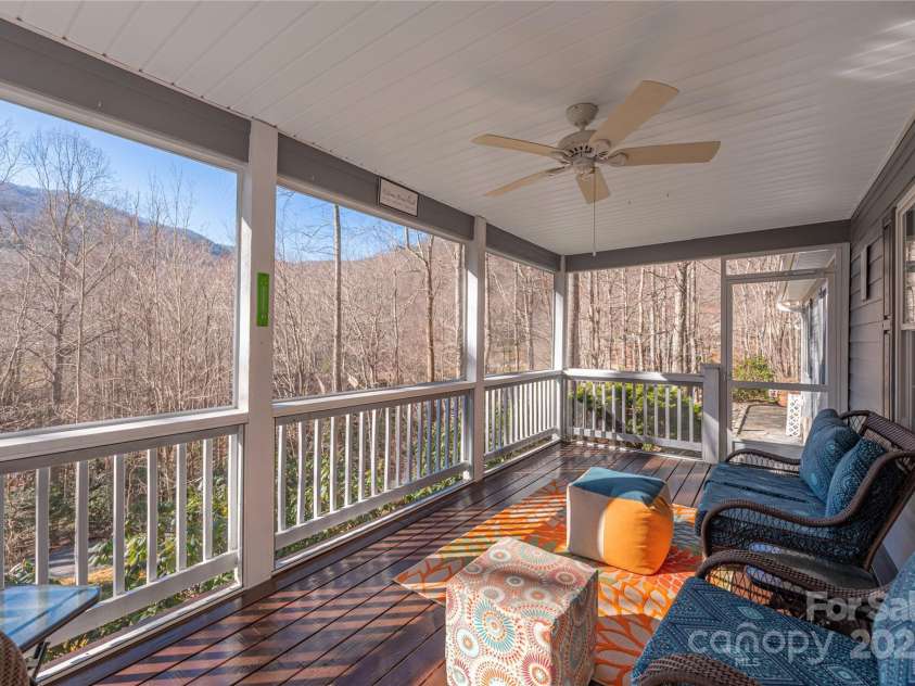 220 George Sutton Road, Waynesville, NC 28785.  MLS# CAR4330398, YatesRealty ID 1647. 