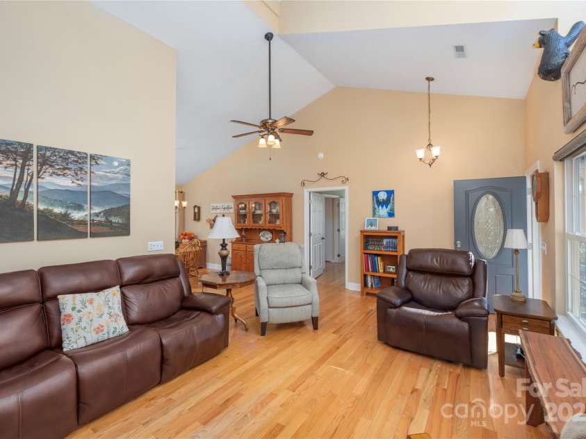 220 George Sutton Road, Waynesville, NC 28785.  MLS# CAR4330398, YatesRealty ID 1647. 