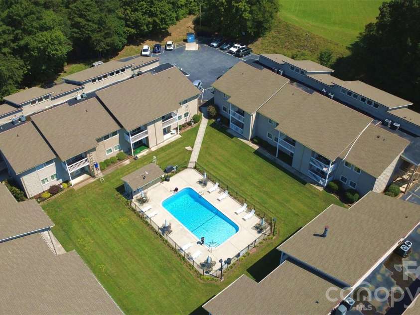 140 Lake Concord Road, Concord, NC 28025.  MLS# CAR4419045, YatesRealty ID 16471. 