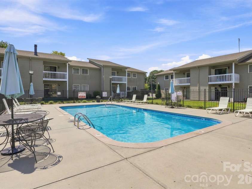 140 Lake Concord Road, Concord, NC 28025.  MLS# CAR4419045, YatesRealty ID 16471. 