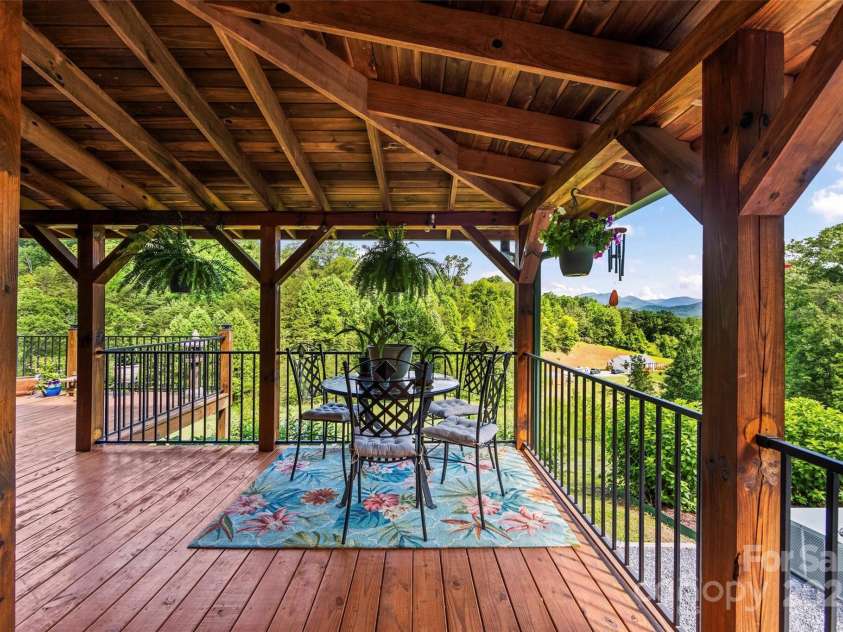 70 Eagles Wings Place, Whittier, NC 28789.  MLS# CAR4262880, YatesRealty ID 16471. 