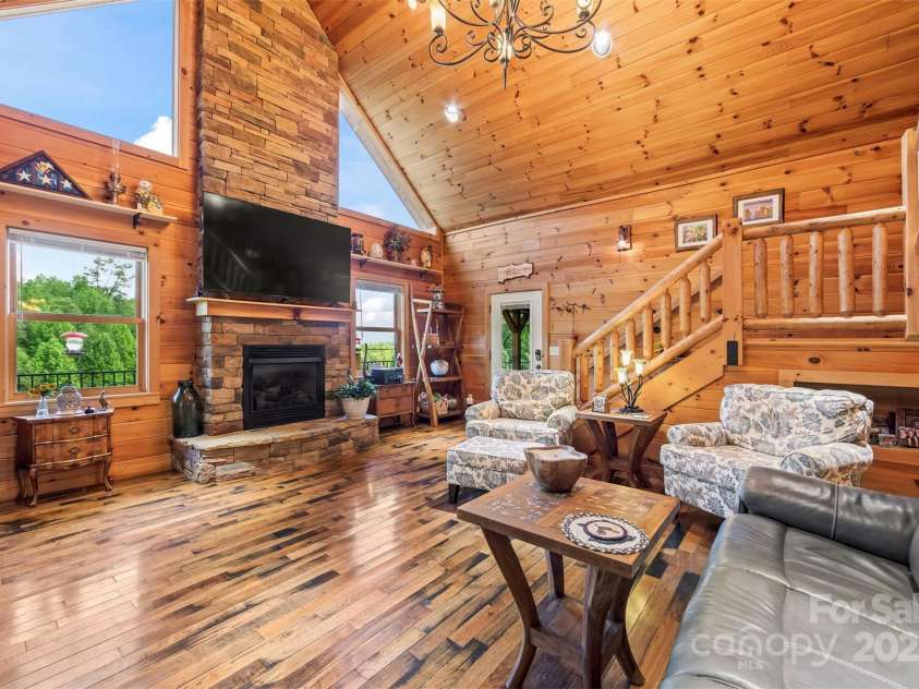 70 Eagles Wings Place, Whittier, NC 28789.  MLS# CAR4262880, YatesRealty ID 16471. 