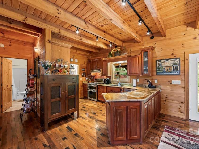 70 Eagles Wings Place, Whittier, NC 28789.  MLS# CAR4262880, YatesRealty ID 16471. 