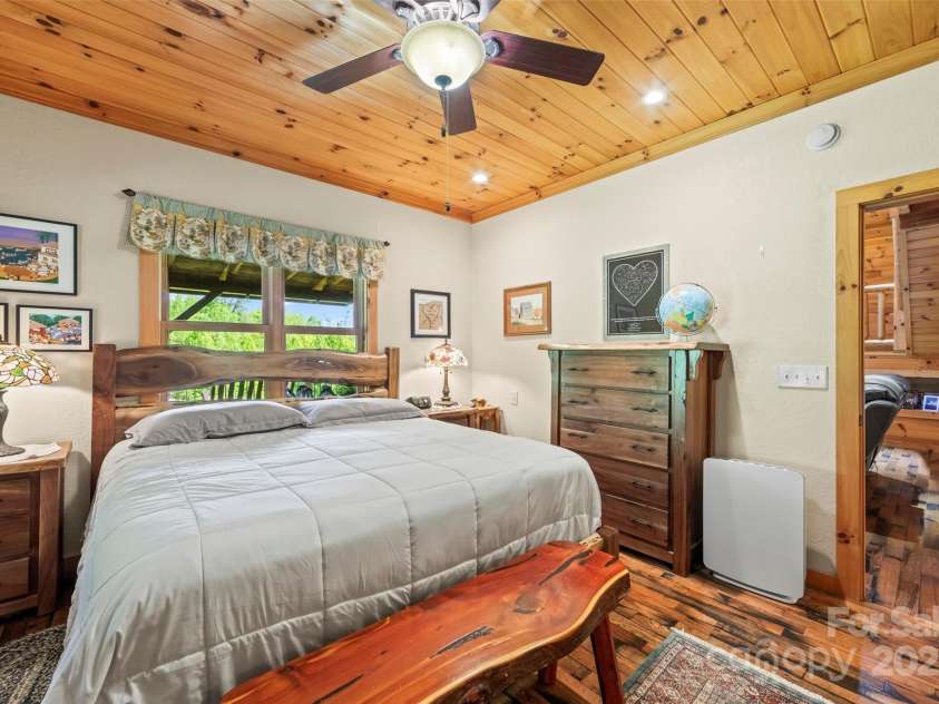 70 Eagles Wings Place, Whittier, NC 28789.  MLS# CAR4262880, YatesRealty ID 16471. 