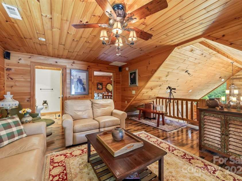 70 Eagles Wings Place, Whittier, NC 28789.  MLS# CAR4262880, YatesRealty ID 16471. 